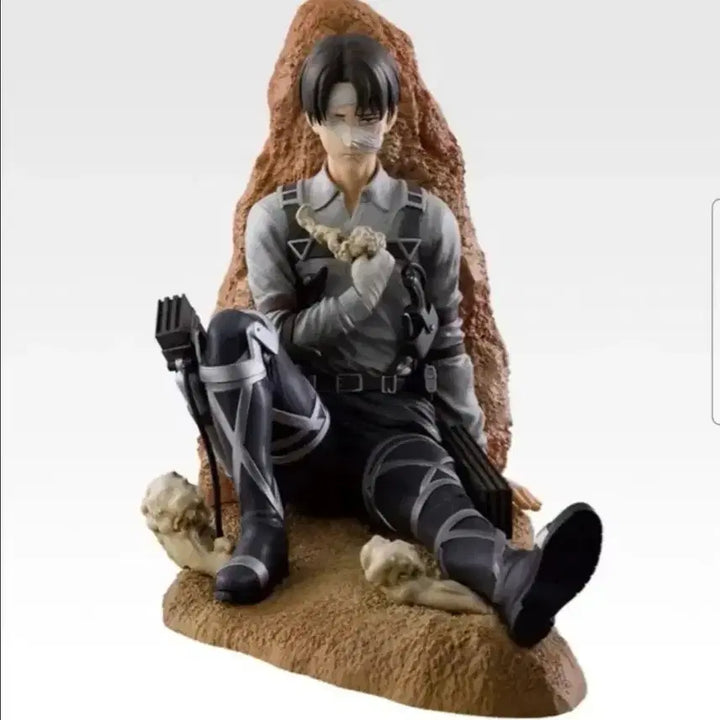 [BUNJANG] Attack on Titan Levi Figure (Sealed) / 진격의 거인 쿠지 제일복권 C상 리바이 피규어(미개봉)
