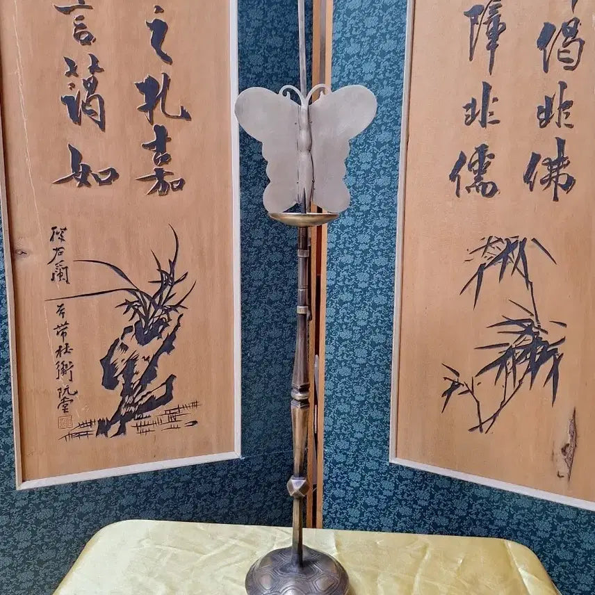 [BUNJANG] Antique Turtle Candlestick Holder with Butterfly Shade / 연대깊은 동거북이 촛대