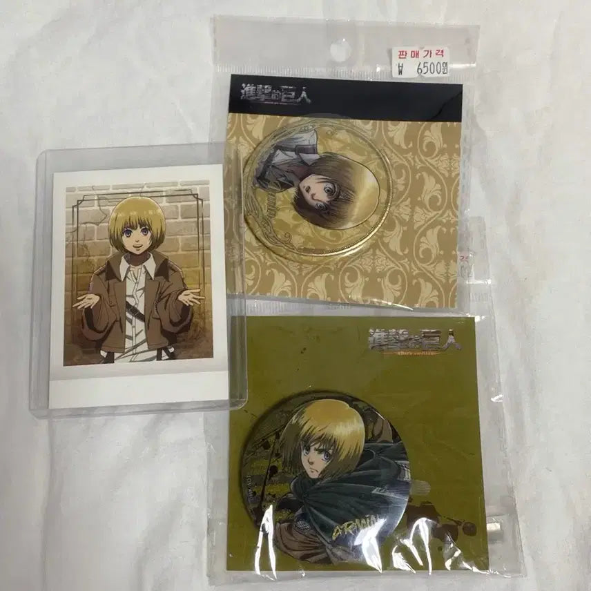 [BUNJANG] Attack on Titan Armin Can Badge &amp; Photocard Bundle Set / 진격의거인 진격거 아르민 캔뱃지 카드 일괄