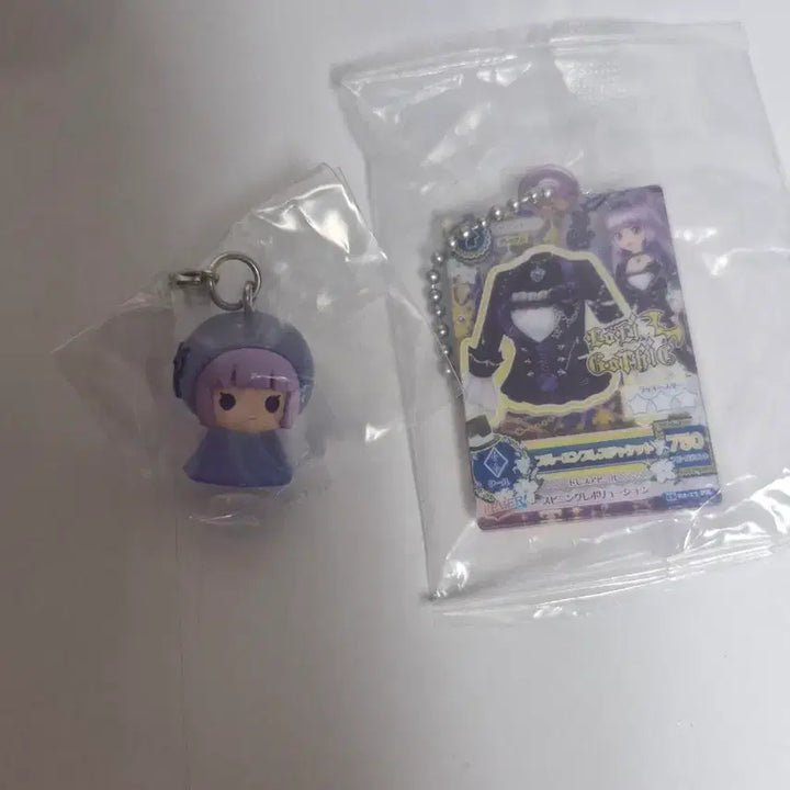 [BUNJANG] Aikatsu! Rira Sumire Mejirushi Gashapon Gacha Keyring (Sealed) / 아이엠스타 아이카츠 리라 스미레 메지루시 가샤폰 가챠 키링 미개봉