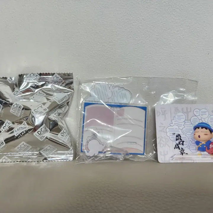 [BUNJANG] Crayon Shin-chan Idiom Diorama (Acrylic + Figure) / 짱구 사자성어 디오라마 (아크릴+피규어) 1만원 팝니다(유치원)