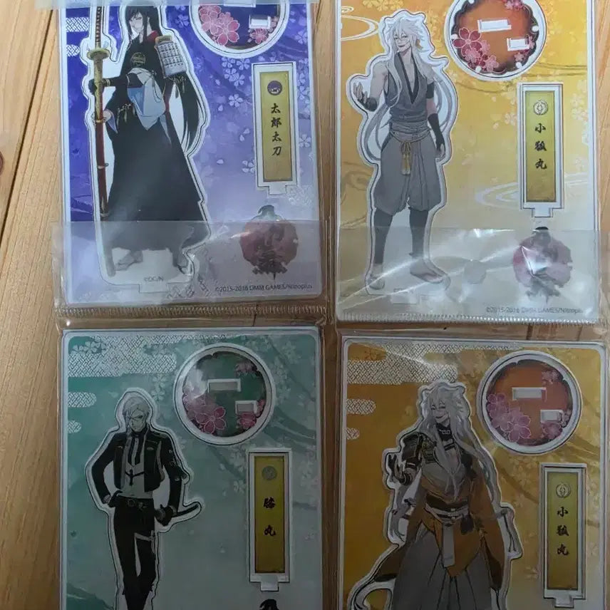 [BUNJANG] Touken Ranbu Acrylic Stand Set: Taroutachi, Kogitsunemaru, Hizamarou / 도검난무 아크릴 스탠드 타로타치/코기츠네마루/히자마루