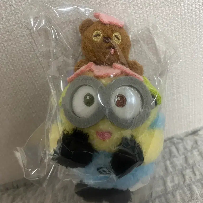 [BUNJANG] Minions Monsters Figure &amp; Plush Keychain Doll Bundle Set / 무료배송 미니언즈 몬스터즈 피규어&amp;뽀글이 키링 인형 일괄