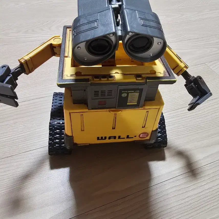 [BUNJANG] WALL-E Transforming Figure / 순간변신 월E 피규어