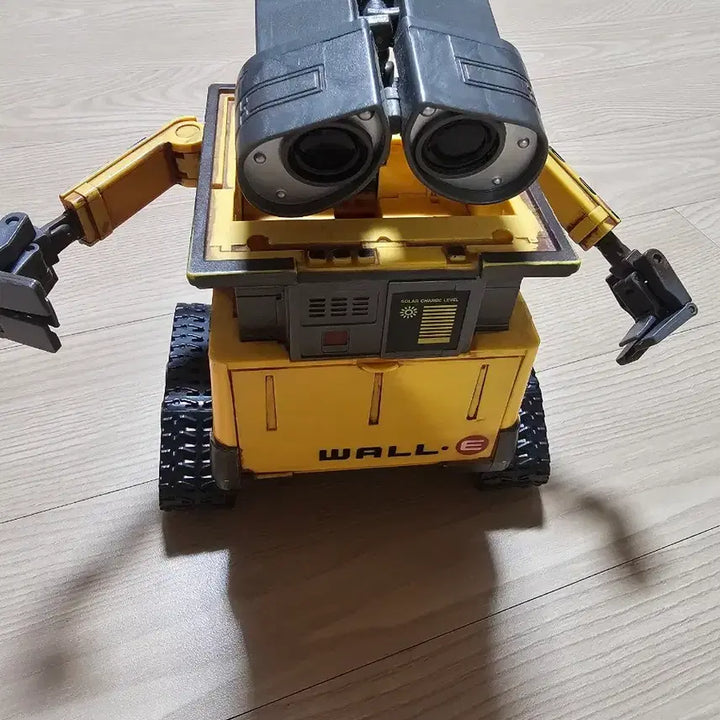 [BUNJANG] WALL-E Transforming Figure / 순간변신 월E 피규어
