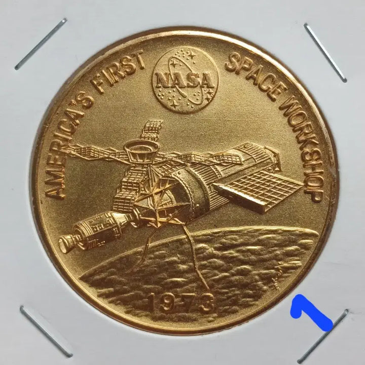 [BUNJANG] NASA SKYLAB Commemorative Japanese Edition "Sample" Gilt Medal Large / 미국 나사 SKYLAB기념 일본판 "견본"금도금 메달 대형