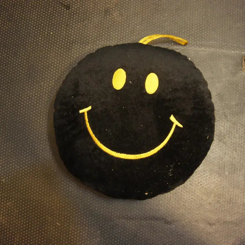 [BUNJANG] Vintage Smile Cushion / 빈티지스마일쿠션 고전완구 빈티지소품UU