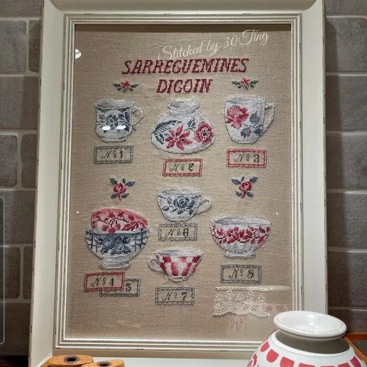 [BUNJANG] Digoin Collection Vintage Embroidery Frame (Completed Embroidery) / 디구앙digoin 컬렉션 빈티지볼 앤틱소품 액자(완성수판매)