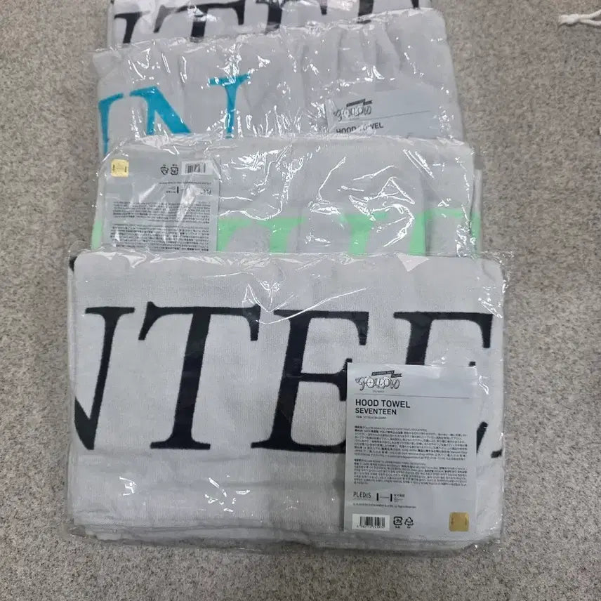 [BUNJANG] SEVENTEEN Hooded Towel 4-Set / 세븐틴 후드 타월 4종 세트