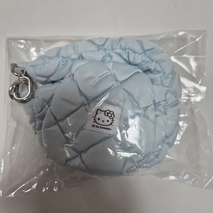 [BUNJANG] AILLYUN x Hello Kitty Collaboration Pouch (Gift Item) / 일리윤 키티 콜라보 파우치증정품