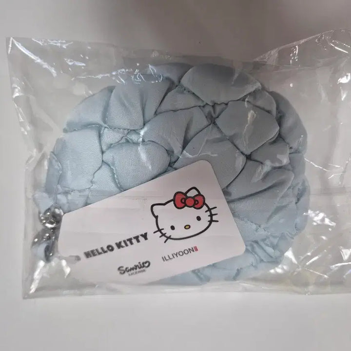[BUNJANG] AILLYUN x Hello Kitty Collaboration Pouch (Gift Item) / 일리윤 키티 콜라보 파우치증정품