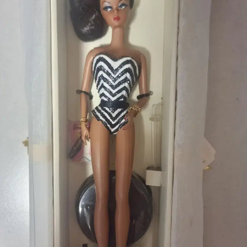 [BUNJANG] Silkstone Barbie Debut Doll (Sealed) / 실크스톤 바비 데뷔(미개봉)반택포
