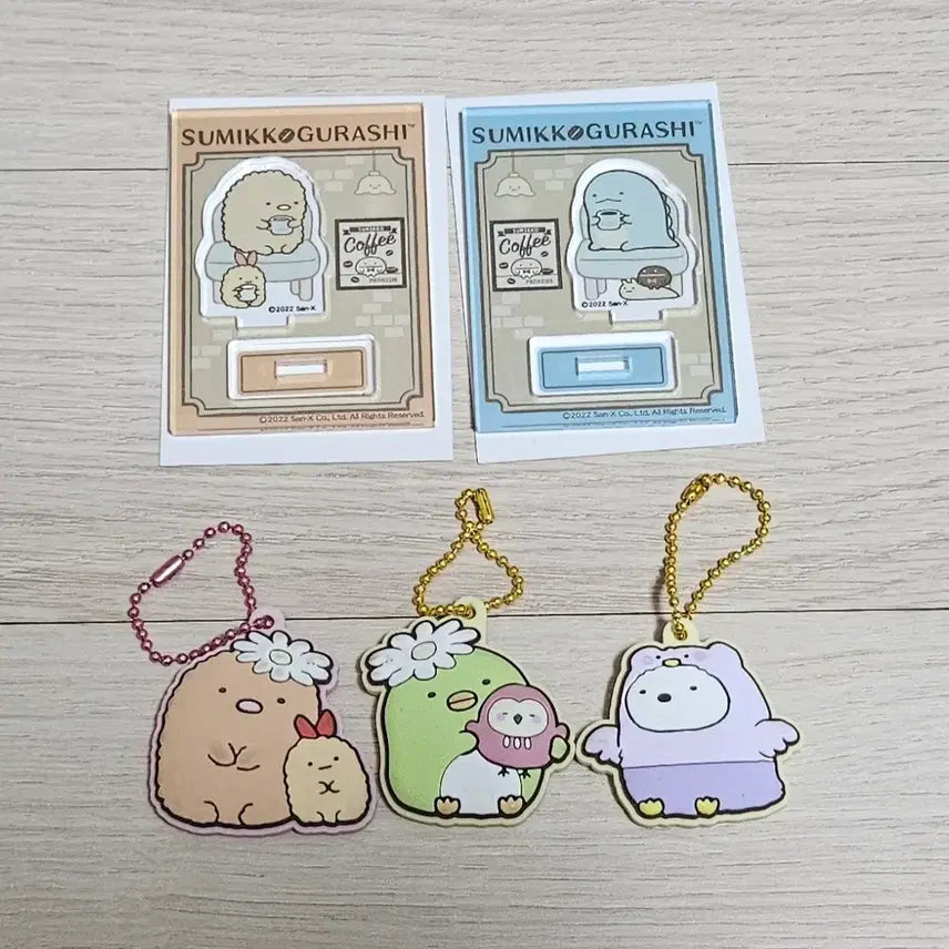 [BUNJANG] Sumikko Gurashi Acrylic Stand &amp; Jelly Charm Bundle Set / 스밋코구라시 아크릴 스탠드, 키링 일괄