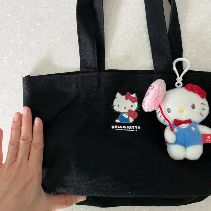[BUNJANG] Hello Kitty 50th Anniversary Eco Bag &amp; Keyring Set / 헬로키티 50주년 에코백 키링세트