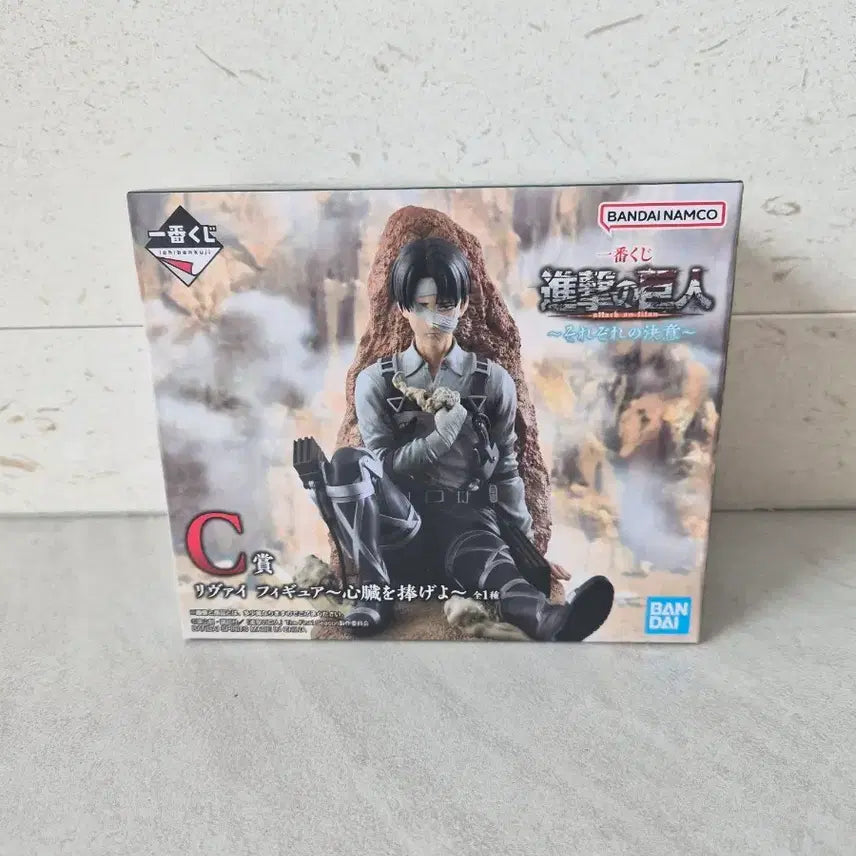 [BUNJANG] Attack on Titan Ichiban Kuji C Prize Levi Figure (Sealed) / 진격의거인 쿠지 제일복권 C상 리바이 피규어(미개봉)