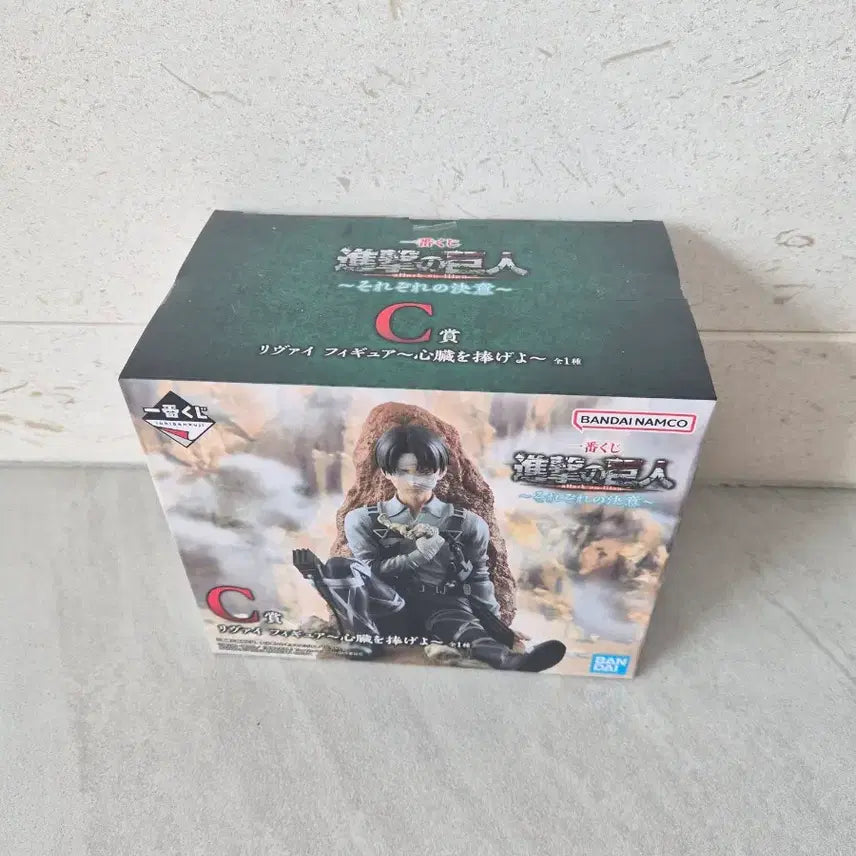 [BUNJANG] Attack on Titan Ichiban Kuji C Prize Levi Figure (Sealed) / 진격의거인 쿠지 제일복권 C상 리바이 피규어(미개봉)