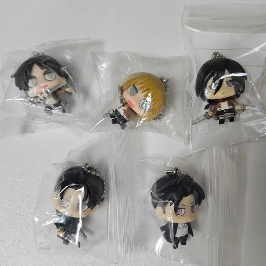 [BUNJANG] Attack on Titan Chimi Mascot Keyring Bundle Set (Levi, Eren, Mikasa, Armin) / 일괄) 진격의거인 치미 마스코트 카라코레 키링/ 리바이 에렌 미카사 아르민