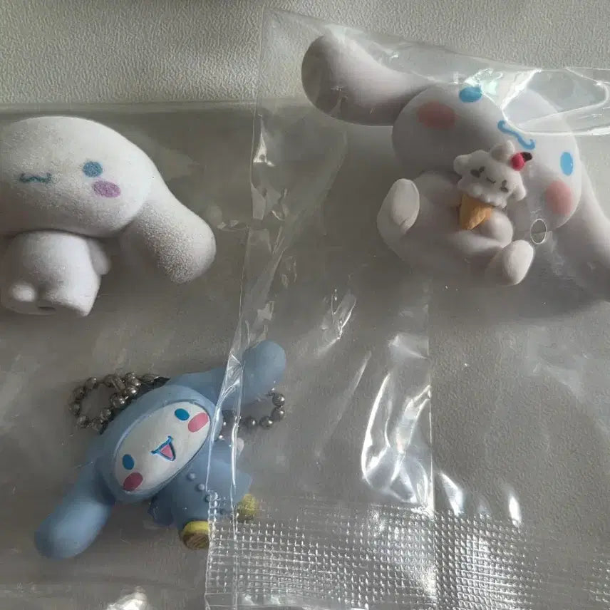 [BUNJANG] Sanrio My Melody, Cinnamonroll, Kuromi &amp; Chiikawa Gacha Figure Set / 산리오 마이멜로디 시나모롤 쿠로미 치이카와 가챠 피규어 7개 일괄