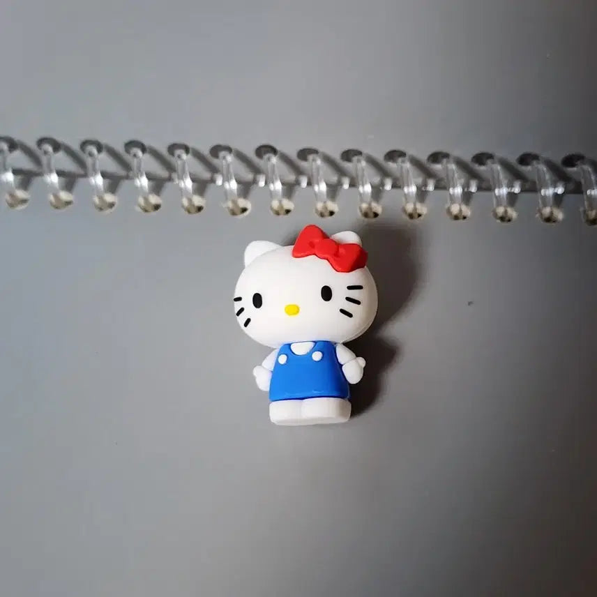 [BUNJANG] 7-Eleven Hello Kitty Magnet (Original) / 세븐일레븐 요즘 그릭 요거트 헬로키티 마그넷 오리지널