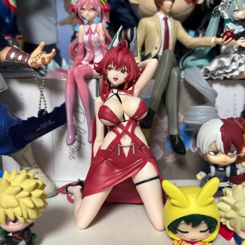 [BUNJANG] Nika Red Hood Figure / 니케 레드후드 피규어