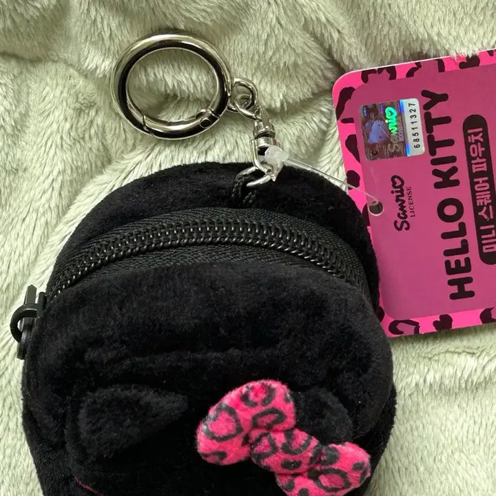 [BUNJANG] Sanrio Hello Kitty Mini Pouch Keyring - Black / 택0,새상품) 산리오 헬로키티 미니 파우치 키링 -블랙