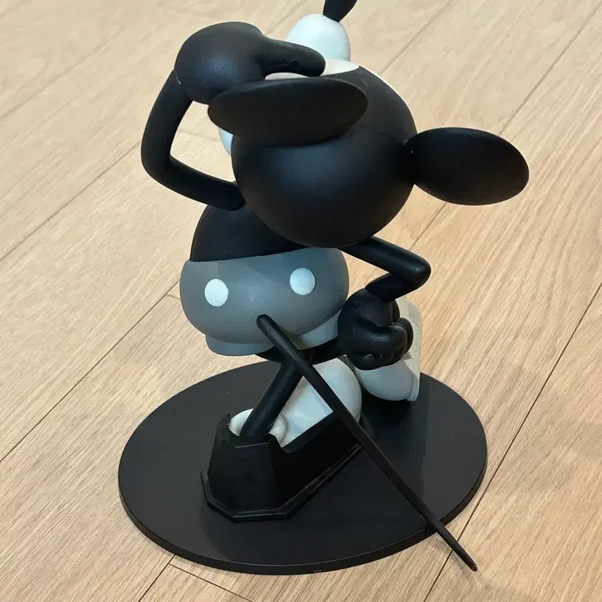 [BUNJANG] Disney Mickey Mouse Black and White Figure Limited Edition / 리미티드) 디즈니 미키마우스 흑백 피규어