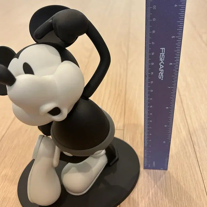 [BUNJANG] Disney Mickey Mouse Black and White Figure Limited Edition / 리미티드) 디즈니 미키마우스 흑백 피규어