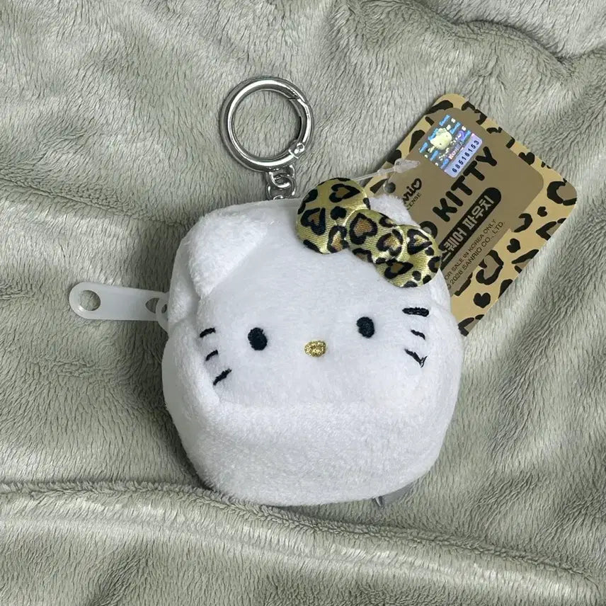 [BUNJANG] Sanrio Hello Kitty Square Mini Pouch Keyring - White / 택0,새상품) 산리오 헬로키티 스퀘어 미니 파우치 키링-화이트