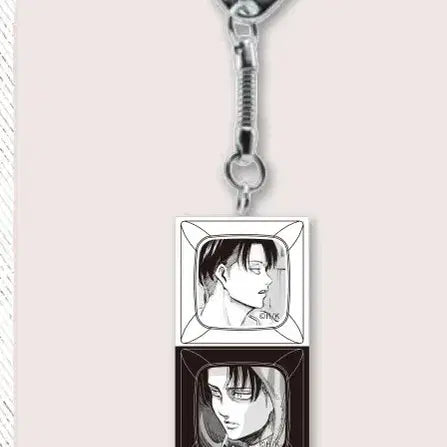 [BUNJANG] Attack on Titan Levi Kapsel + Hange Special Edition Keyring Set / 진격의거인 리바이키캡+한지 메지루시