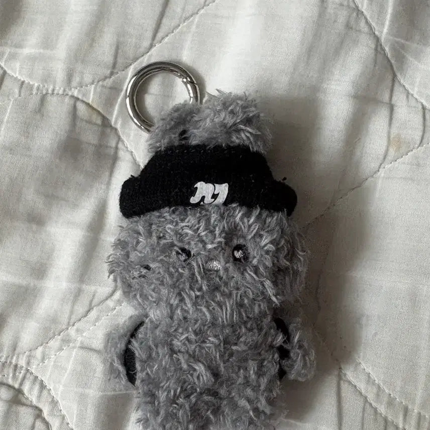 [BUNJANG] NewJeans Bunny House With Keyring / 8월까지만 판매/ 뉴진스 버니니 하우스윗 인형키링