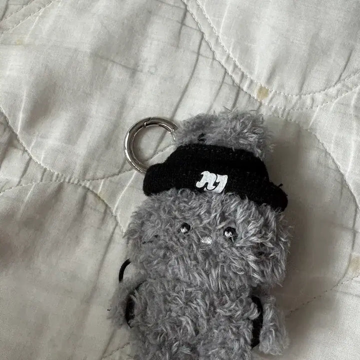 [BUNJANG] NewJeans Bunny House With Keyring / 8월까지만 판매/ 뉴진스 버니니 하우스윗 인형키링