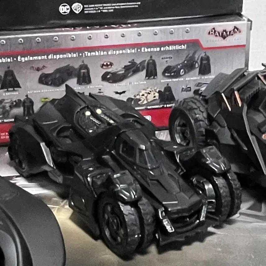[BUNJANG] Hot Toys x Jada Toys Diecast Batmobile 1:24 / 핫토이x  자다 토이스 다이캐스트 배트모빌 1:24