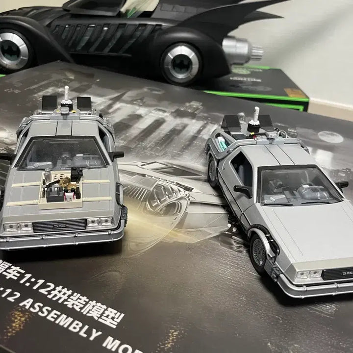[BUNJANG] Hot Toys x DeLorean Diecast Model Set 1:24 Scale / 핫토이x 드로리안 다이캐스트 1:24 일괄