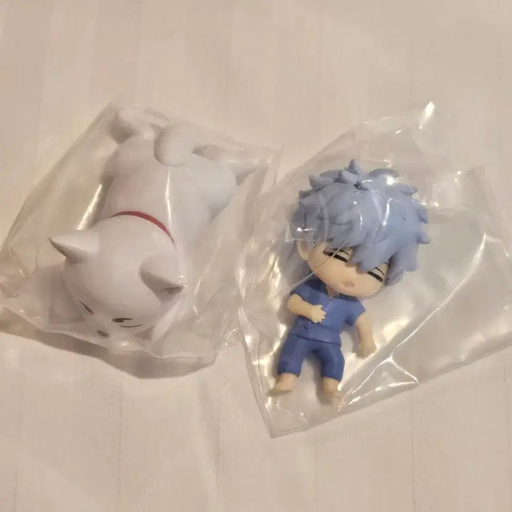 [BUNJANG] Gintama Nemurasetai Gacha Bundle Set - Gintoki &amp; Sadaharu / (일괄) 은혼 네무라세타이 가챠 - 긴토키 사다하루