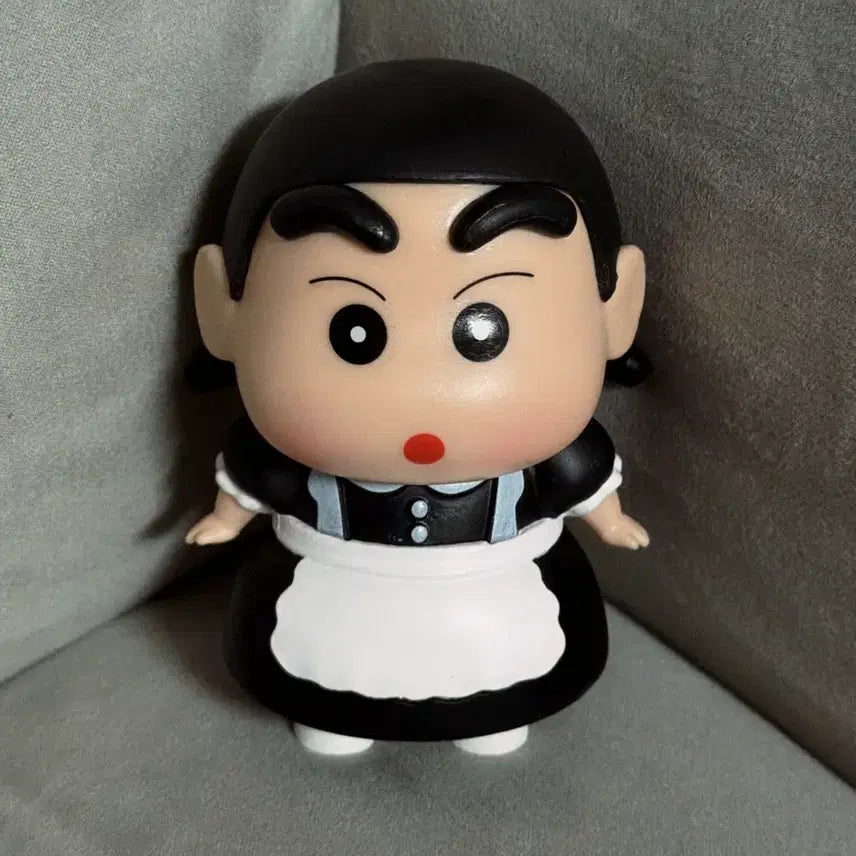 [BUNJANG] Crayon Shin-chan Maid Outfit Figure / 짱구 메이드복 피규어
