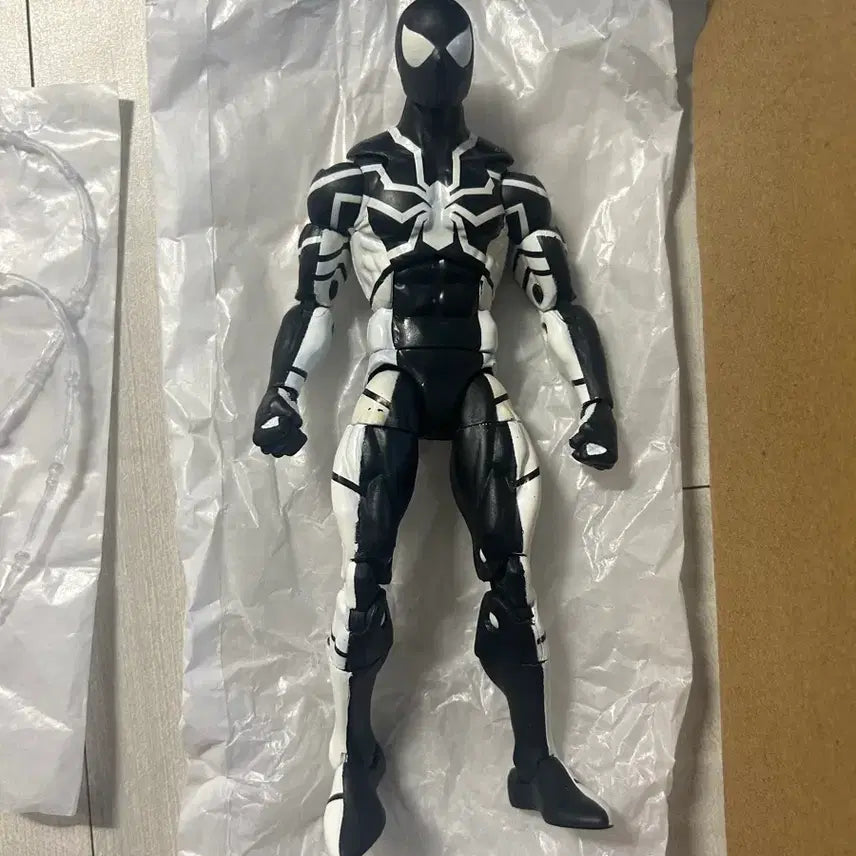 [BUNJANG] Marvel Legends Future Foundation Spider-Man Action Figure / 마블레전드 퓨처 파운데이션 스파이더맨