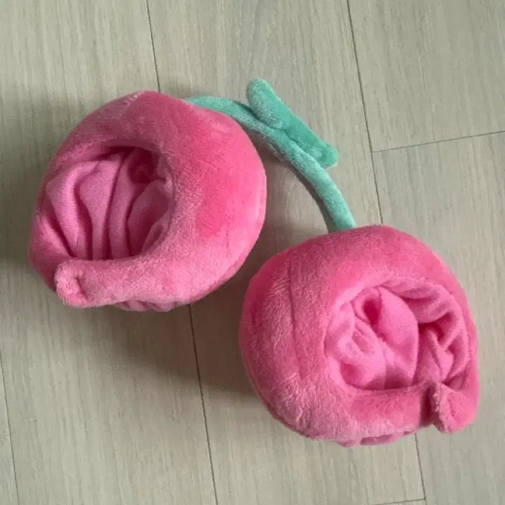 [BUNJANG] EXO Chanyeol 10CM Cherry Hat Keyring / 찬열 10CM KEYRING CHERRY HAT