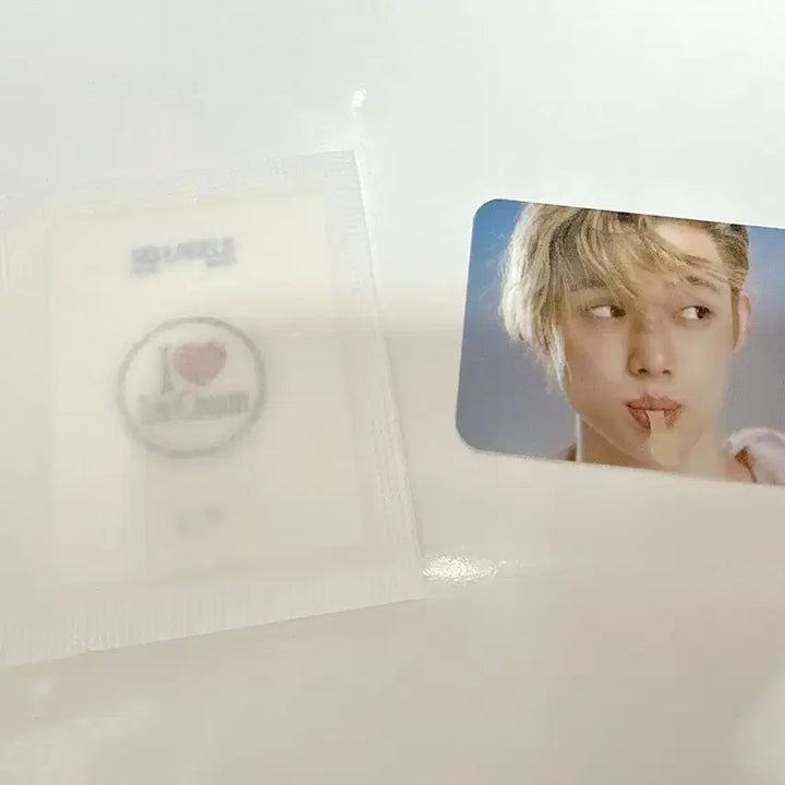 [BUNJANG] TXT Yeonjun Ice Cream Sticker &amp; Mini Photocard Bundle Set / 연준 아이스크림 스티커&amp;미니포카 일괄