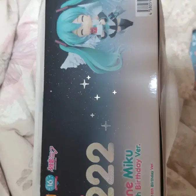 [BUNJANG] Hatsune Miku Vocaloid Nendoroid 16th Anniversary Figure / 특전 2222 넨도로이드 16주년 하츠네 미쿠 보컬로이드 피규어 보카로 굿즈