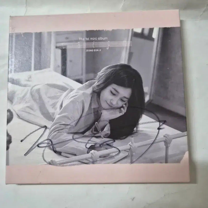 [BUNJANG] Jeong Eun Ji 1st Mini Album Autographed CD / 홍보용.비매)정은지 1집 미니앨범 친필 사인 앨범cd 깨끗합니다