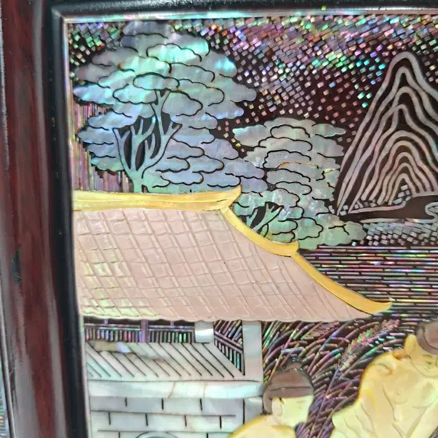 [BUNJANG] 1970s Vintage Korean Mother of Pearl "Blacksmith" Relief Wall Art / NO.81 70S빈티지 한국전통 세절자개 입체 나전칠기 액자