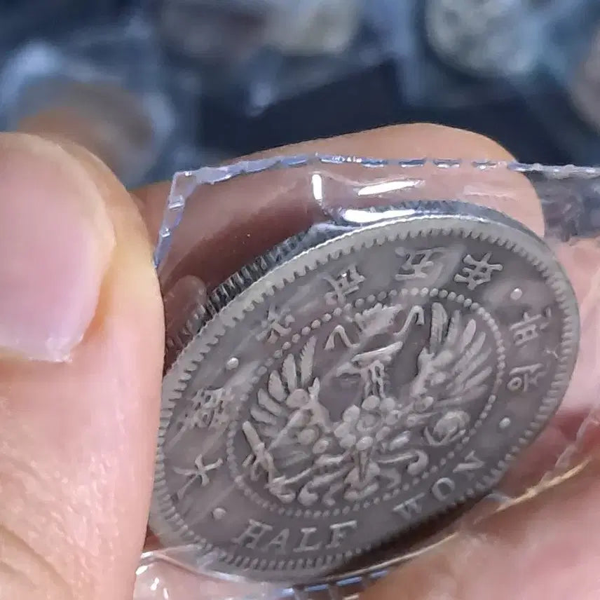 [BUNJANG] Collection of Foreign Coins: Silver, Gold, Classic Chinese, and Ancient Currency / U169 외국동전 은화 금화 고전주화 중국동전 해외동전 엽전 별전 지폐