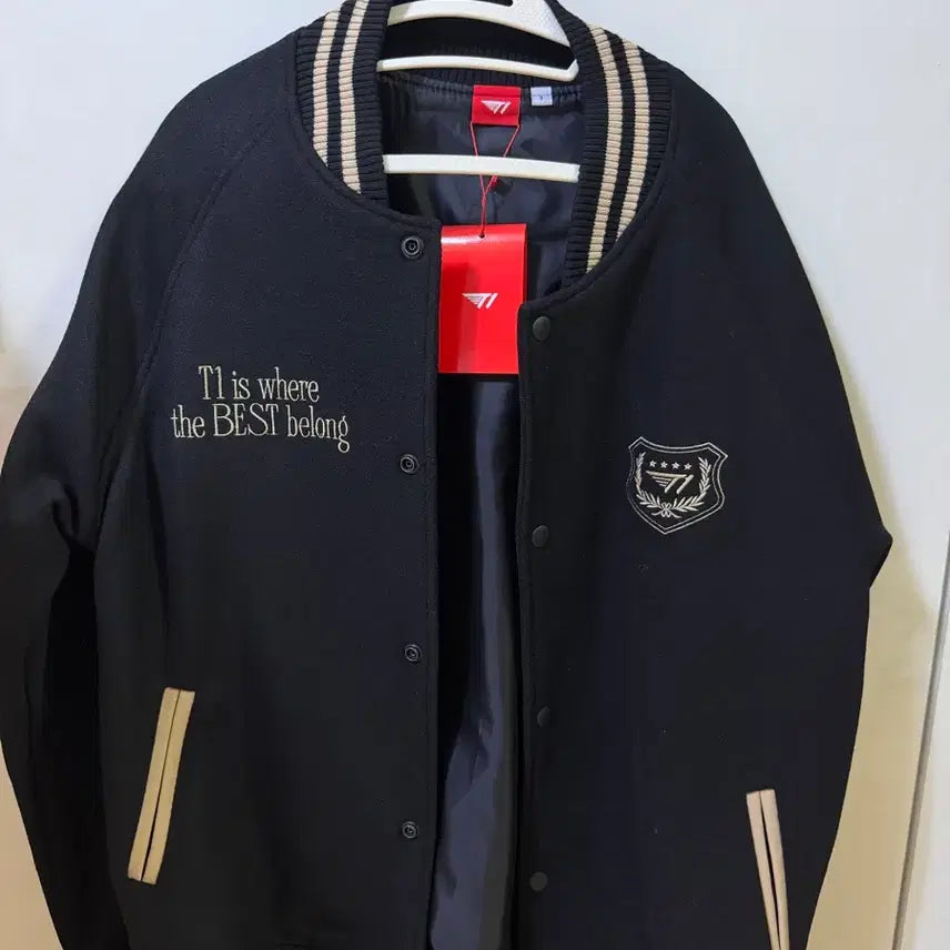 [BUNJANG] T1 2023 Worlds Championship Commemorative Jacket Size 1 / 2023 T1 월즈 우승 기념 자켓 1사이즈