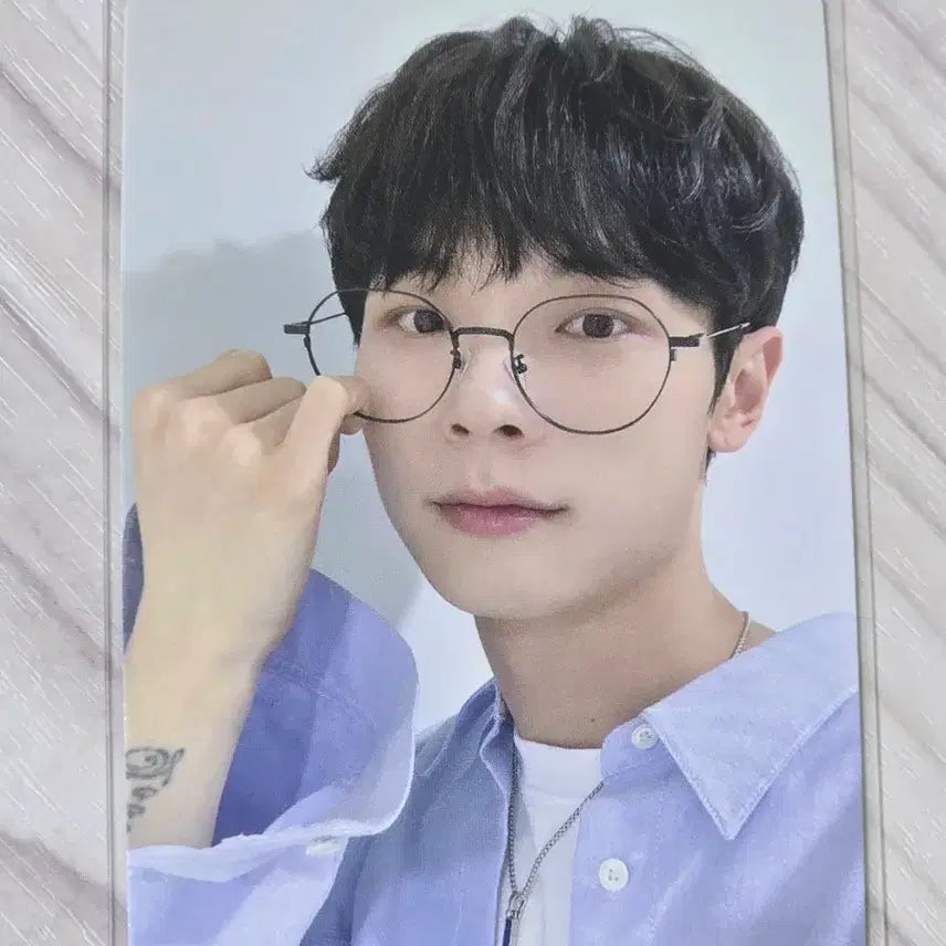 [BUNJANG] LUCY Yechan Insert Coin POB Photocard / 루시 신예찬 인서트코인 미공포 포카