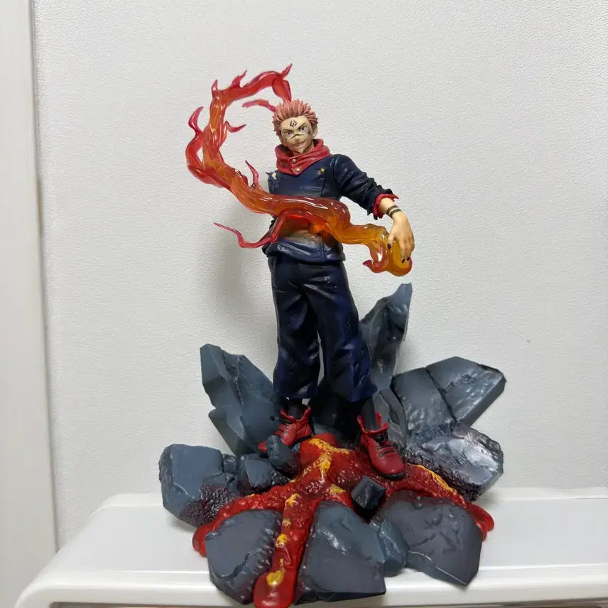 [BUNJANG] Ryomen Sukuna Luminous Star Figure / 주술회전 료멘스쿠나 루미나스타 피규어