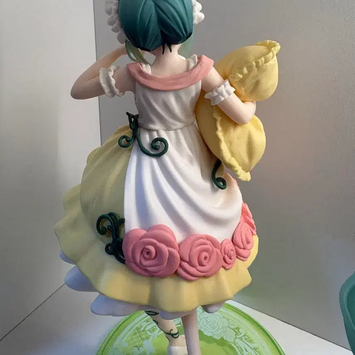 [BUNJANG] Taito Sleeping Beauty Wonderland Hatsune Miku Figure / 하츠네 미쿠 피규어 잠자는 숲속의 공주 원더랜드 타이토 경피 보컬로이드 보카로