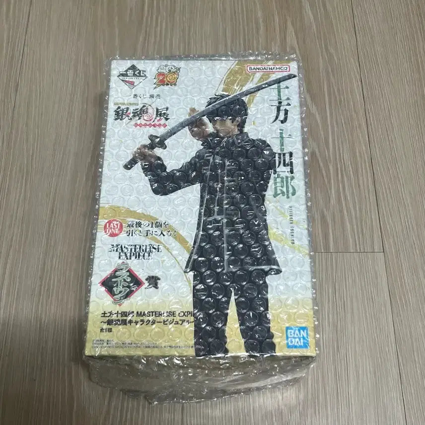 [BUNJANG] Gintama 20th Anniversary Ichiban Kuji Last One Toshizo Hijikata Figure (Sealed) / (미개봉)은혼 20주년 제일복권 이치방쿠지 라스트원 히지카타 토시로 피규어