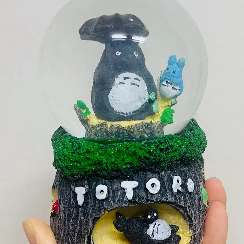 [BUNJANG] My Neighbor Totoro Snow Globe Ornament / 토토로 스노우볼 장식품 (동영상 참고요)-건전지 미포함