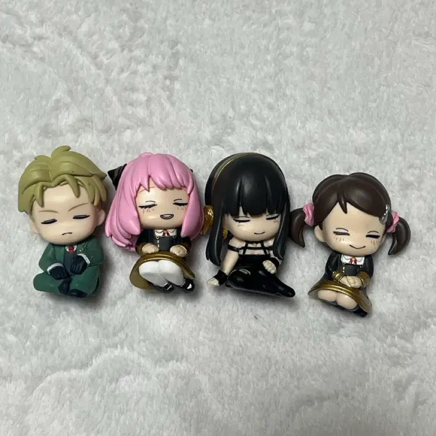 [BUNJANG] Spy x Family Shoulder Ride Gacha Set / 스파이패밀리 어깨쿵 4종 세트팝니다