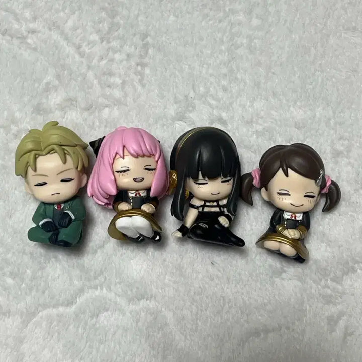 [BUNJANG] Spy x Family Shoulder Ride Gacha Set / 스파이패밀리 어깨쿵 4종 세트팝니다